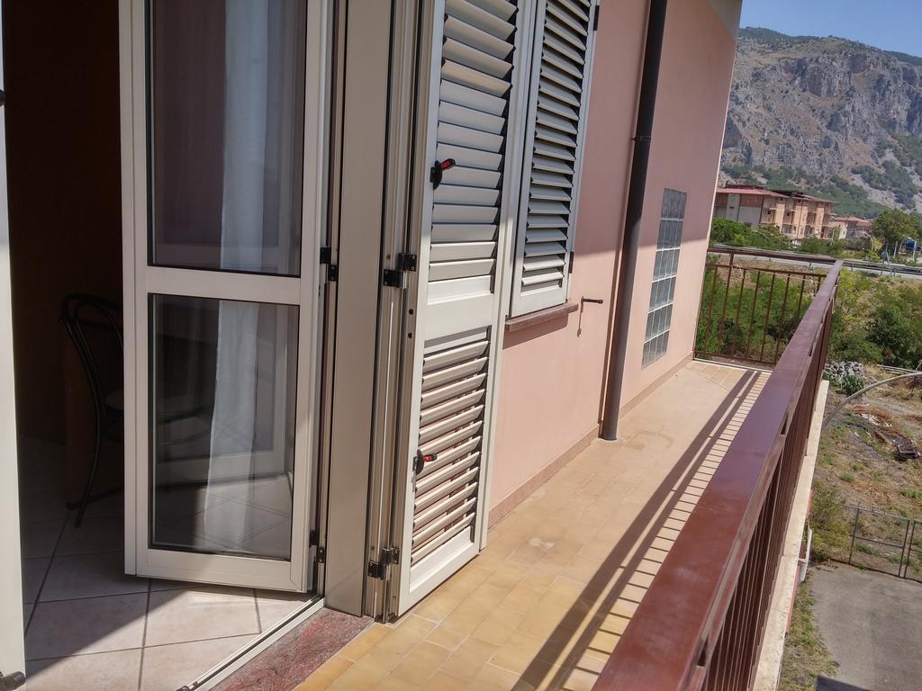 Hotel Il Quadrifoglio Frascineto Exterior foto